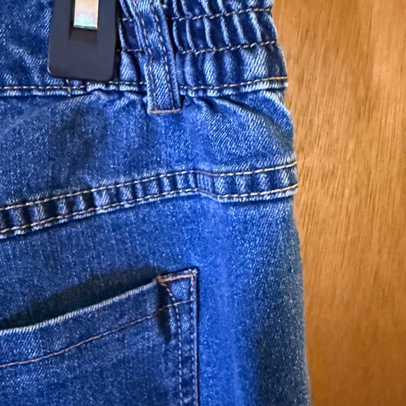 Catherines Women’s Relaxed Straight Leg Blue Jeans - Picture 5 of 6